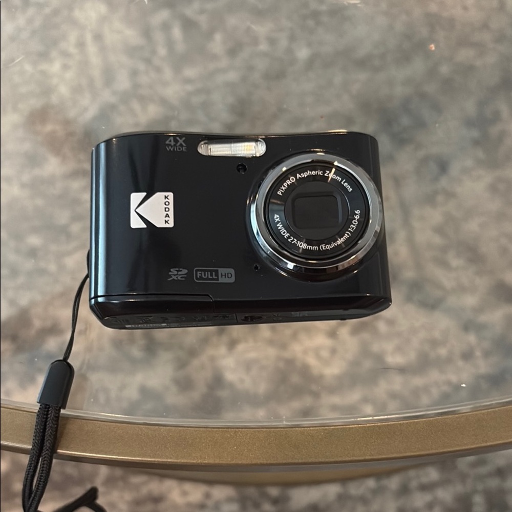 Kodak Black Digital Camera with 4X Wide Lens